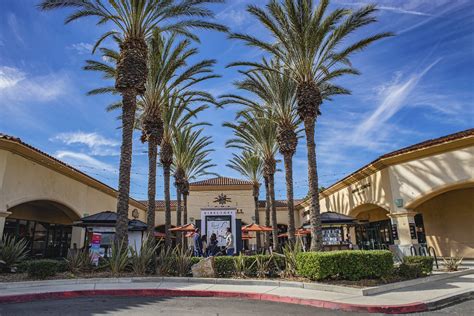 Luxury Shopping Paradise at the Camarillo Premium .